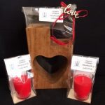 Oak Heart with 2 Scented Candles